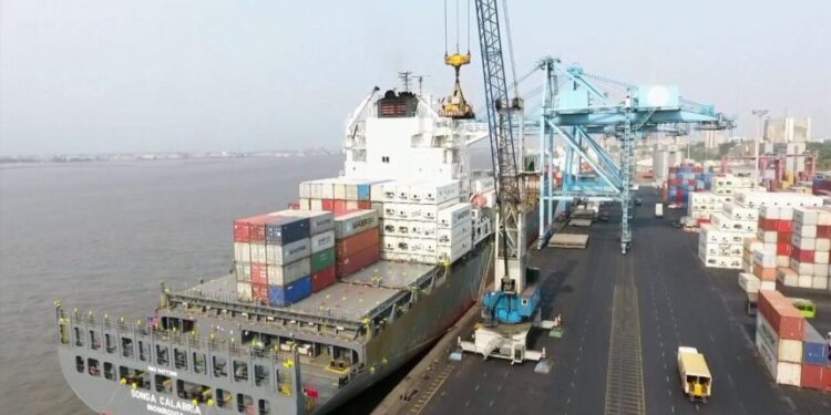 Cameroun : la justice française donne raison au port de Douala dans le litige Bolloré