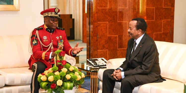 Cameroun : le président Paul Biya reçoit le putschiste gabonais Oligui Nguema