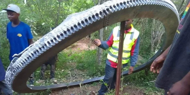 Chute de débris spatiaux au Kenya