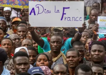 Coup d’État au Niger Macron demande à la France de retirer ses troupes et son ambassadeur