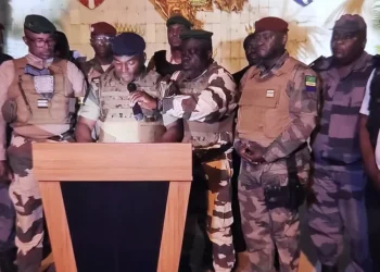 Gabon les militaires annoncent l'annulation des élections et dissolvent les institutions