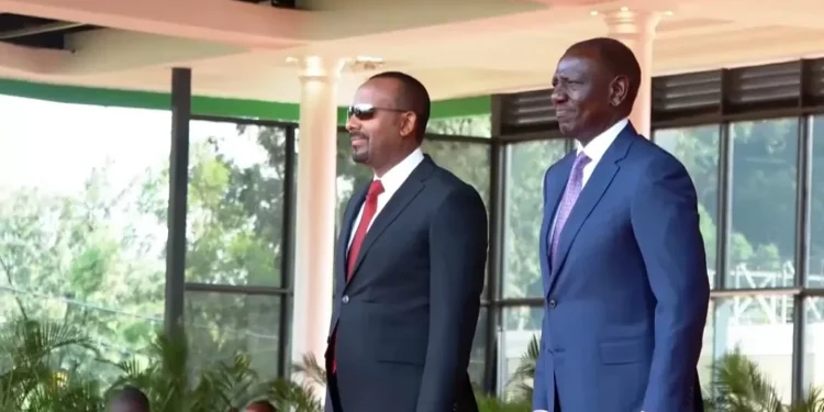 Kenya : le président Ruto accueille Abiy Ahmed en visite d'État à Nairobi alors que les relations bilatérales s'améliorent