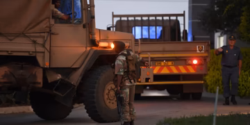 L'Afrique du Sud déploie 2 200 soldats face à la violence des gangs dans les townships du Cap