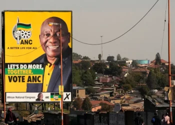 L'Afrique du Sud va enquêter pour savoir si les poursuites pour les crimes de l'apartheid ont été bloquées