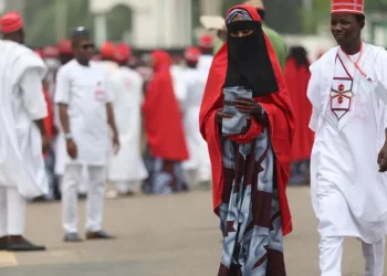L'État de Kano au Nigéria organise des mariages de masse pour 1 800 couples