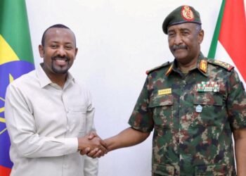 L'Ethiopien Abiy rend visite au chef de l'armée soudanaise sur la côte de la mer Rouge