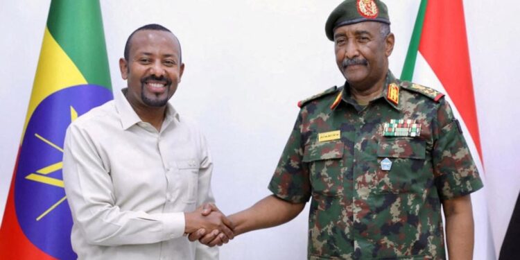 L'Ethiopien Abiy rend visite au chef de l'armée soudanaise sur la côte de la mer Rouge