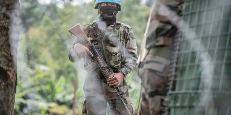 L'ONU exhorte le Rwanda à quitter l'est du Congo et prolonge la mission de maintien de la paix d'un an.