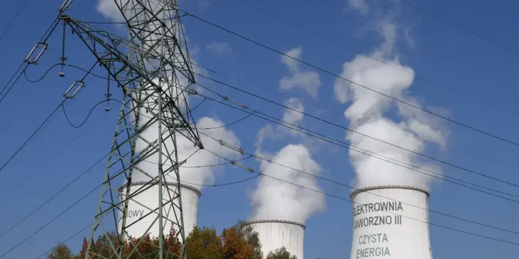 Alerte de l'ONU : Les niveaux mondiaux de CO2 atteignent des niveaux records, alimentant des phénomènes météorologiques extrêmes