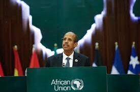 L’Union africaine alerte sur le fait que la crise de la dette croissante du continent freine le développement.