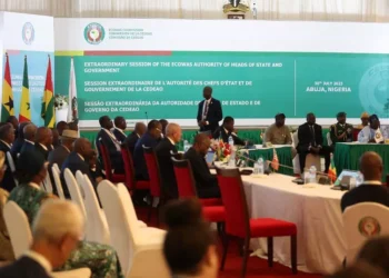 La CEDEAO lance un ultimatum au Niger sur fond de défi populaire