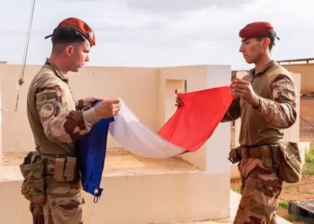 La France cède des bases militaires au Sénégal dans le cadre d'un retrait des troupes