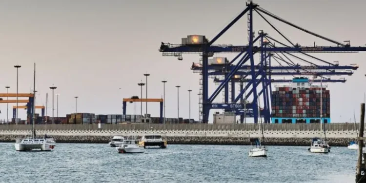 La Namibie bloque un navire en raison d'inquiétudes concernant des crimes de guerre commis par Israël