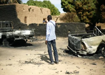 La crise humanitaire s'intensifie dans le nord-est du Mali alors que des groupes armés assiègent les grandes villes