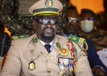 La junte guinéenne suspend sa participation au groupe de développement régional