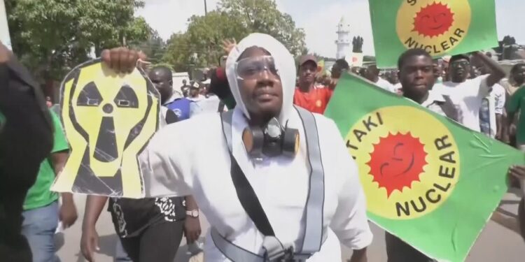 La première centrale nucléaire du Kenya confrontée à l'opposition des habitants des zones côtières