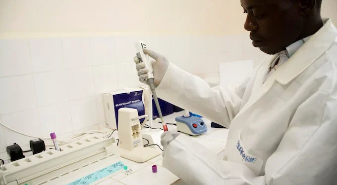 La santé mondiale à la croisée des chemins : les scientifiques africains recherchent des solutions locales