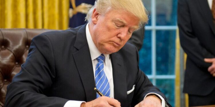 L'administration Trump envisage de fermer près de 30 ambassades américaines, dont plus de la moitié en Afrique.