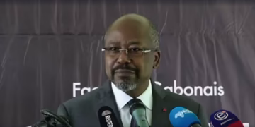 L'ancien Premier ministre gabonais placé en détention provisoire après son arrestation