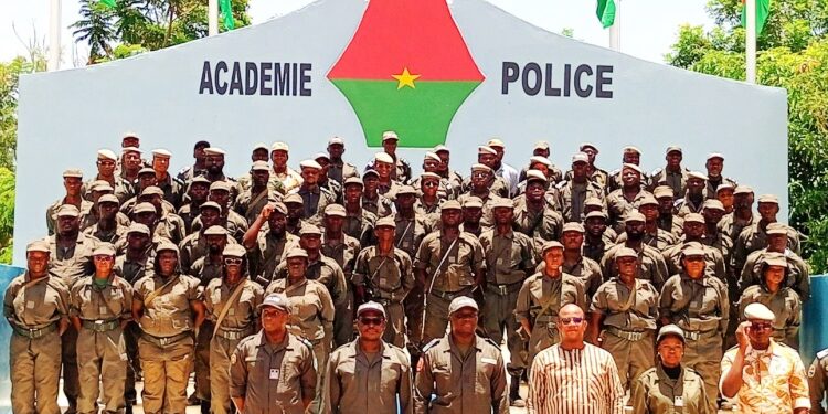Le Burkina Faso impose une formation militaire aux journalistes