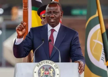 Le Kenya annule les contrats d'agrandissement d'aéroport et d'énergie avec le groupe Adani après l'inculpation du magnat par les États-Unis