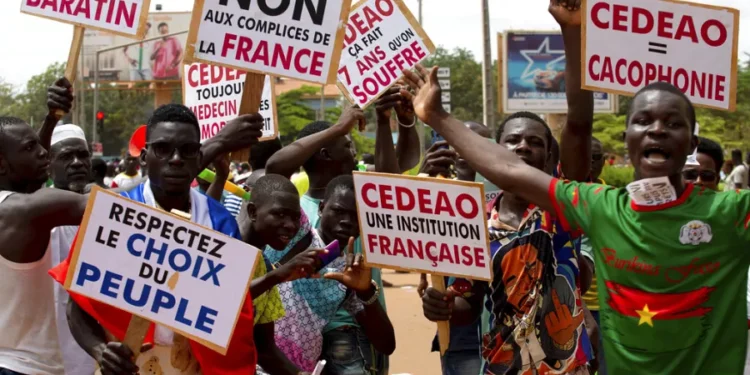 Le Mali, le Burkina Faso et le Niger se retirent de la CEDEAO, accusant le Bloc de sanctions « inhumaines »