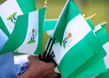 Le Nigeria fait appel à des cabinets de lobbying américains suite aux accusations de « génocide » contre les chrétiens formulées par Trump.
