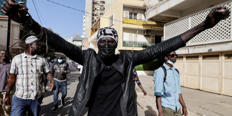 Le Parlement sénégalais reporte les élections à décembre