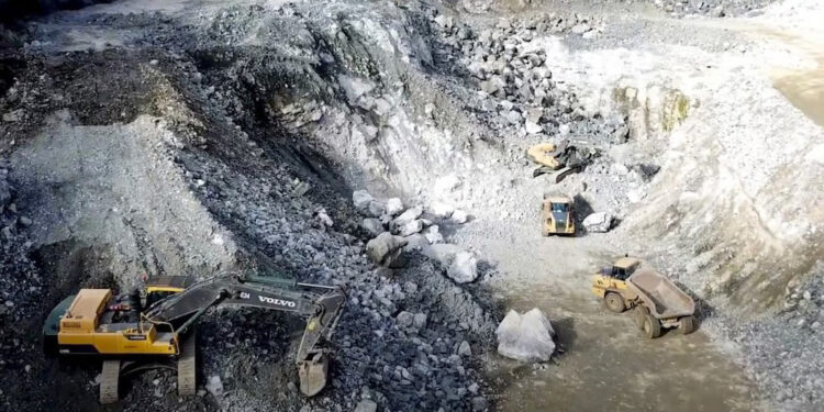 Le Zimbabwe prévoit que les prix du lithium justifieront un projet de 270 millions de dollars avec la Chine