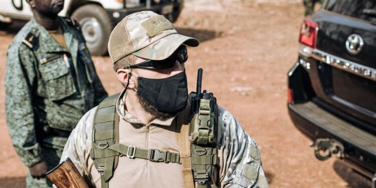 Le chef de la RCA soutenu par Wagner demande aux électeurs d'abolir les limites de mandats