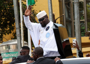 Le chef de la junte guinéenne, Mamadi Doumbouya, a prêté serment comme président.