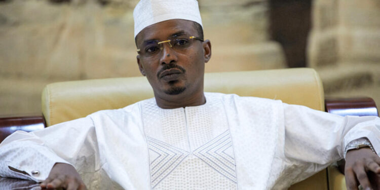 Le chef de la junte tchadienne et neuf autres personnes autorisés à se présenter aux élections de mai