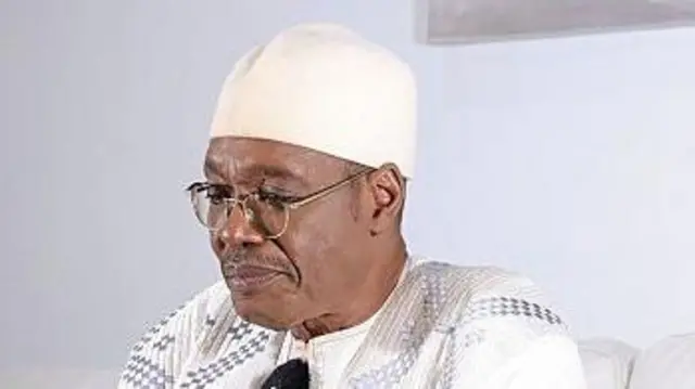 Le chef de l'opposition camerounaise se réfugie en Gambie après des élections contestées