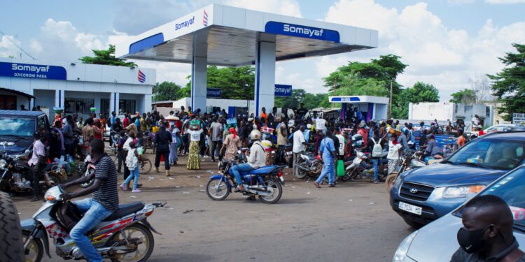 Le gouvernement malien contraint de fermer les écoles en raison d'une crise du carburant