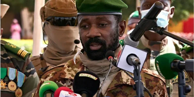 Le gouvernement militaire malien suspend les activités des partis politiques