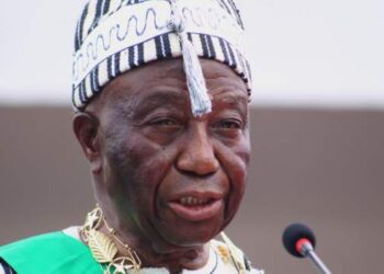 Le leader libérien signe une ordonnance pour créer une cour des crimes de guerre