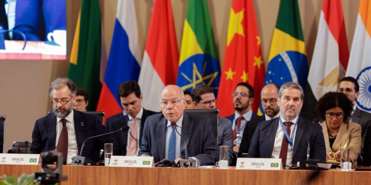 Le ministre brésilien des Affaires étrangères souligne l'engagement des BRICS en faveur du multilatéralisme