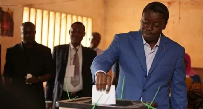 Le parti au pouvoir au Togo remporte une large majorité aux élections législatives