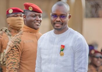 Le président burkinabè nomme un nouveau Premier ministre après avoir dissous le gouvernement