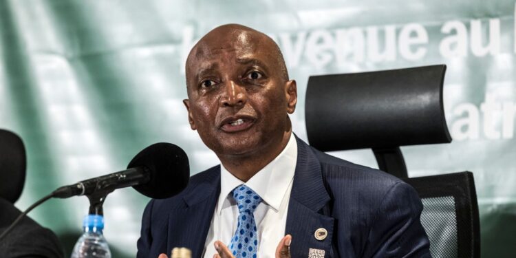 Le président de la CAF ouvert à une enquête pour corruption alors que le différend entre le Sénégal et le Maroc s'aggrave