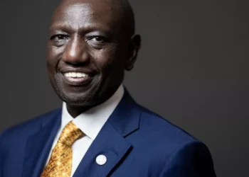 Le président kenyan William Ruto arrive en Chine pour le Forum de la Ceinture et de la Route