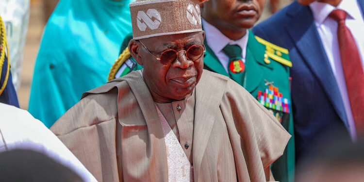 Le président nigérian remanie son cabinet en pleine crise historique du coût de la vie