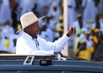 Le président ougandais Yoweri Museveni prête serment pour un septième mandat consécutif