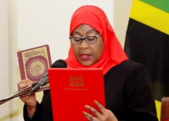 Le président tanzanien Hassan prête serment après des manifestations post-électorales contestées