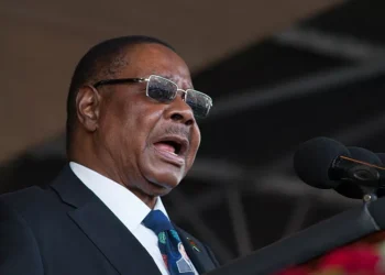 Le principal parti d'opposition du Malawi soutient Peter Mutharika comme porte-drapeau