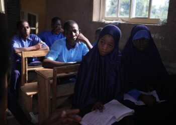 Les Nigérians sont toujours aux prises avec des pénuries d’électricité incessantes