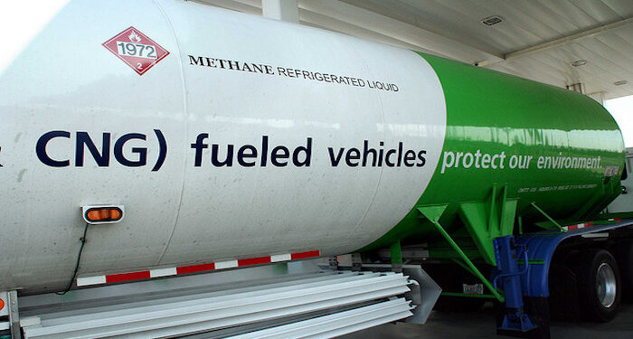 Les automobilistes nigérians passent au gaz pour réduire les coûts de carburant et la pollution