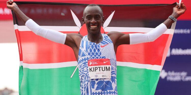 Les autorités kenyanes pleurent la perte de la star du marathon Kelvin Kiptum