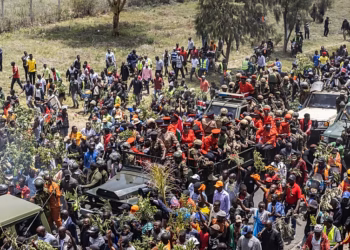 Au Kenya, l'évolution de la société entraîne l'essor des pleureuses professionnelles.