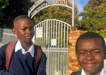 Au Cap, les craintes pour la sécurité poussent les parents à se tourner vers d'anciennes écoles réservées aux Blancs.